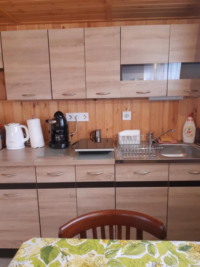 Matyas Apartman Tard Exterior foto